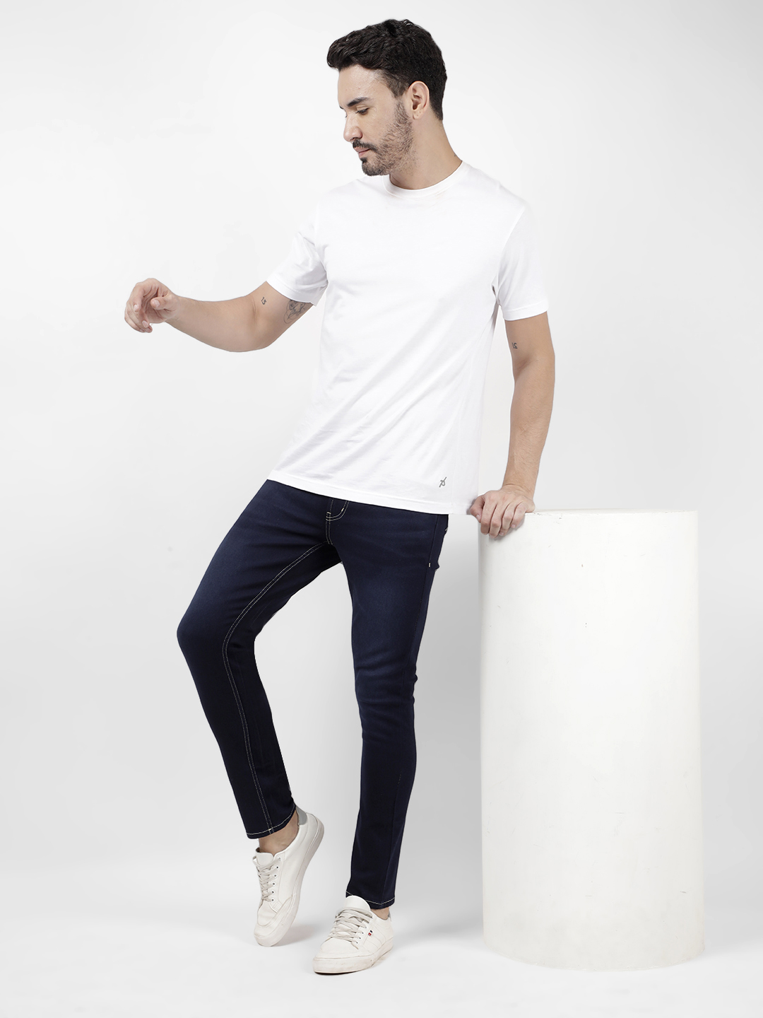 Numero Uno Men Solid Dark Blue Jeans